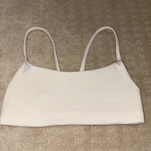 Lululemon sports bra wunder train strappy bra size 8 white a/b cup